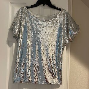 Silver sequin scoop neck top great for holidays